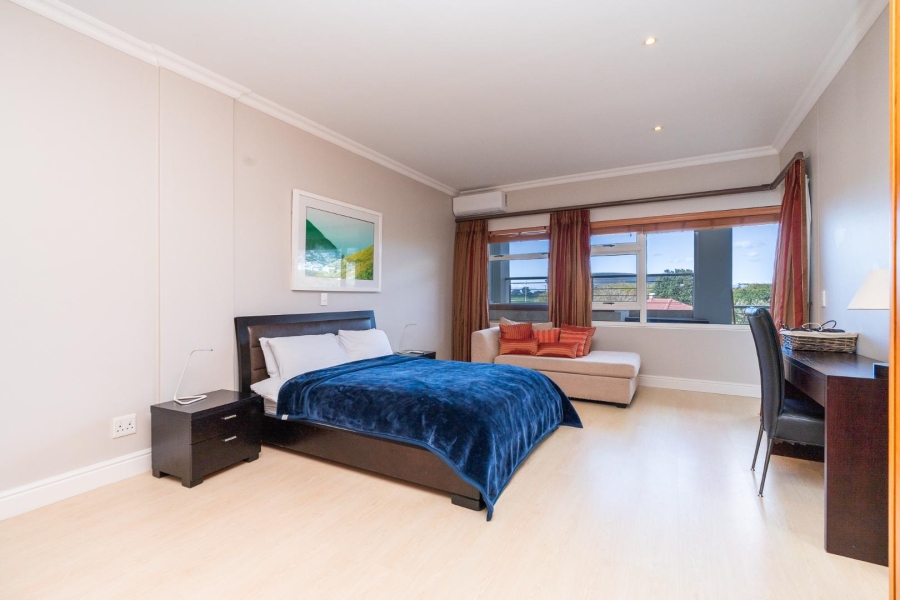 2 Bedroom Property for Sale in Mouille Point Western Cape